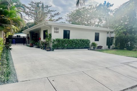 Дом в Майами, Флорида 2 спальни, 74.41м2 № 2008554