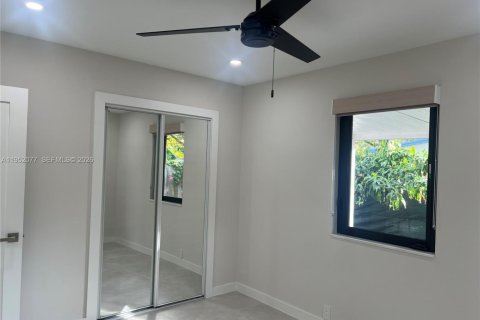 Снять в аренду виллу или дом в Майами, Флорида 2 спальни, 74.41м2, № 2008554 - фото 14