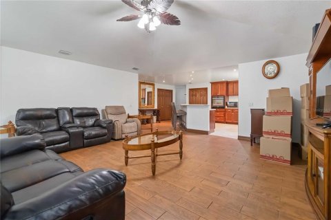 Villa ou maison à vendre à Cocoa, Floride: 3 chambres, 234.21 m2 № 1909792 - photo 7
