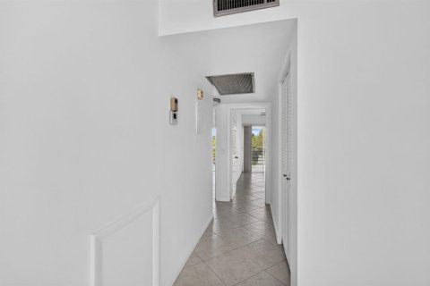 Copropriété à louer à Boca Raton, Floride: 2 chambres, 83.24 m2 № 2432296 - photo 29