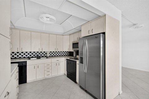 Copropriété à louer à Boca Raton, Floride: 2 chambres, 83.24 m2 № 2432296 - photo 21