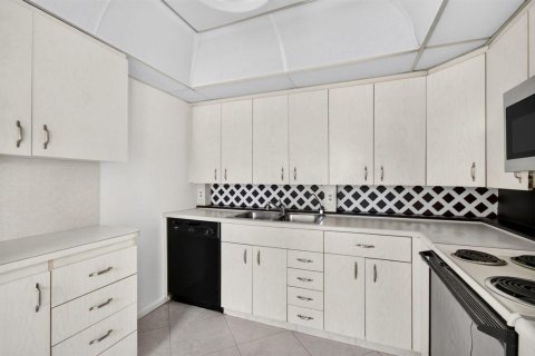 Copropriété à louer à Boca Raton, Floride: 2 chambres, 83.24 m2 № 2432296 - photo 24