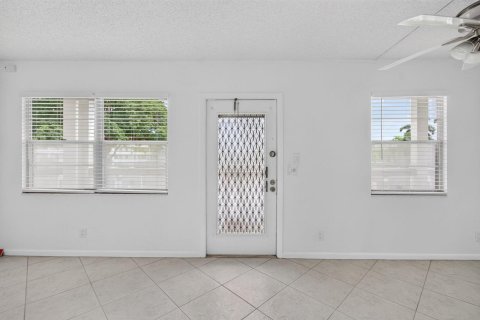 Copropriété à louer à Boca Raton, Floride: 2 chambres, 83.24 m2 № 2432296 - photo 14