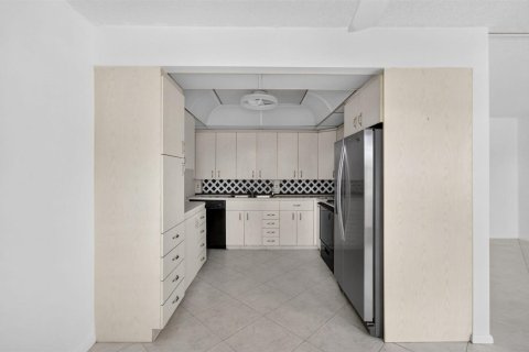 Copropriété à louer à Boca Raton, Floride: 2 chambres, 83.24 m2 № 2432296 - photo 20