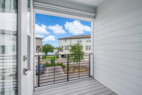 Townhouse in Orlando, Florida 3 bedrooms, 185.62 sq.m. № 2198740 - photo 29