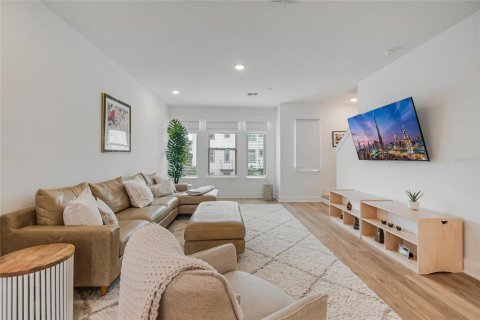 Townhouse in Orlando, Florida 3 bedrooms, 185.62 sq.m. № 2198740 - photo 19