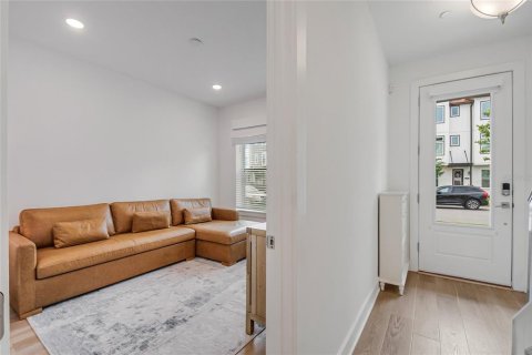 Townhouse in Orlando, Florida 3 bedrooms, 185.62 sq.m. № 2198740 - photo 11