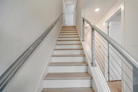 Townhouse in Orlando, Florida 3 bedrooms, 185.62 sq.m. № 2198740 - photo 17