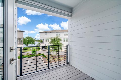 Townhouse in Orlando, Florida 3 bedrooms, 185.62 sq.m. № 2198740 - photo 4