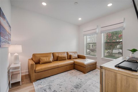 Townhouse in Orlando, Florida 3 bedrooms, 185.62 sq.m. № 2198740 - photo 12