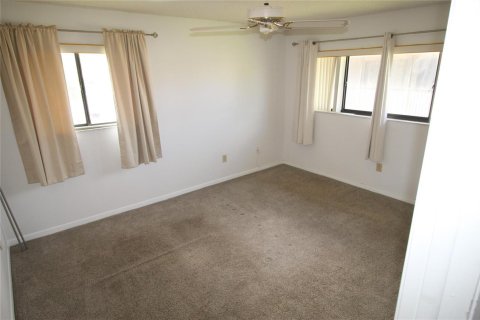 Condo in Tamarac, Florida, 2 bedrooms  № 2081499 - photo 8