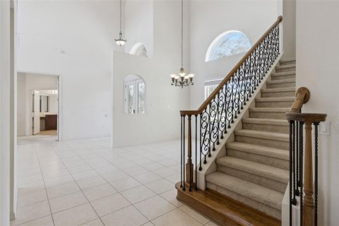 House in Clermont, Florida 5 bedrooms, 337.7 sq.m. № 2097070 - photo 5