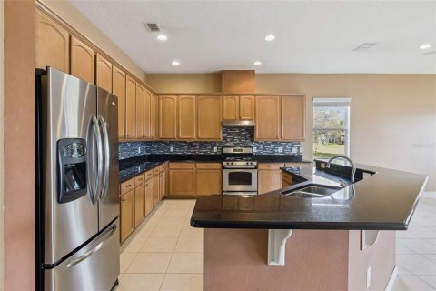 House in Clermont, Florida 5 bedrooms, 337.7 sq.m. № 2097070 - photo 15