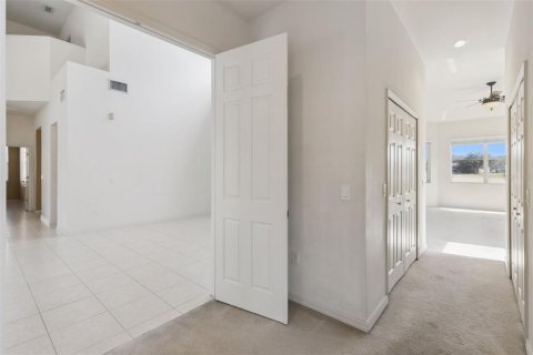 House in Clermont, Florida 5 bedrooms, 337.7 sq.m. № 2097070 - photo 10