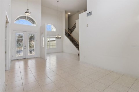 House in Clermont, Florida 5 bedrooms, 337.7 sq.m. № 2097070 - photo 4