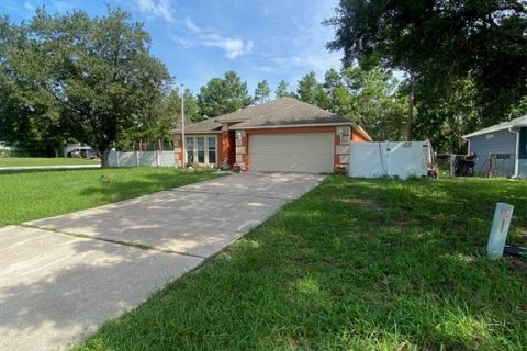 Casa en venta en Deltona, Florida, 3 dormitorios, 164.44 m2 № 1918552 - foto 3