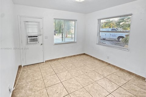 Снять в аренду квартиру в Холливуд, Флорида 1 спальня, № 2004919 - фото 5