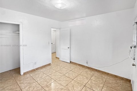 Снять в аренду квартиру в Холливуд, Флорида 1 спальня, № 2004919 - фото 4