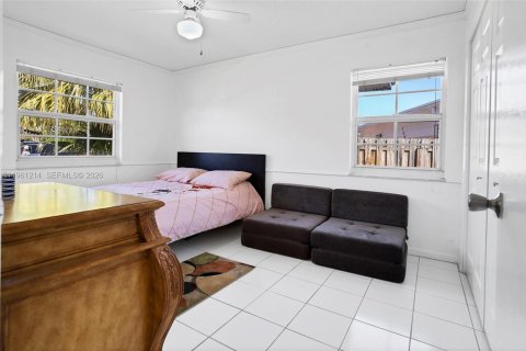 Villa ou maison à vendre à Weston, Floride: 4 chambres, 170.48 m2 № 2022121 - photo 23