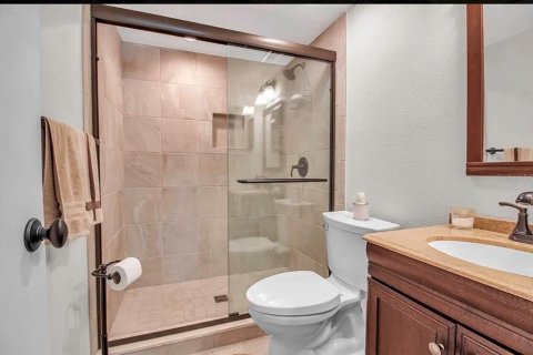 Condo in Sarasota, Florida, 2 bedrooms  № 2212119 - photo 23
