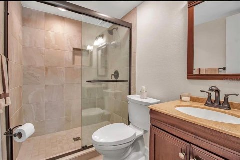 Condo in Sarasota, Florida, 2 bedrooms  № 2212119 - photo 22
