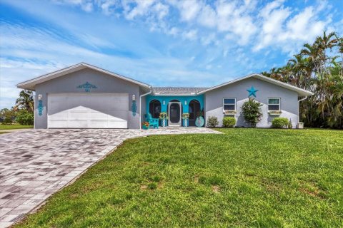Villa ou maison à vendre à Rotonda, Floride: 3 chambres, 146.6 m2 № 1904120 - photo 1