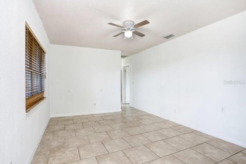 Villa ou maison à vendre à Wauchula, Floride: 3 chambres, 120.22 m2 № 1578300 - photo 6