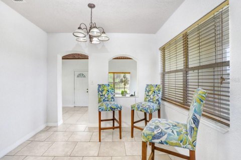 Villa ou maison à vendre à Wauchula, Floride: 3 chambres, 120.22 m2 № 1578300 - photo 5
