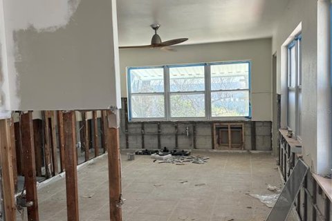Propiedad comercial en venta en Madeira Beach, Florida, 125.6 m2 № 1789842 - foto 9