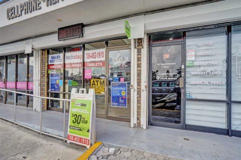 Immobilier commercial à vendre à Miami, Floride № 1959763 - photo 16