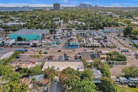 Immobilier commercial à vendre à Miami, Floride № 1959763 - photo 7