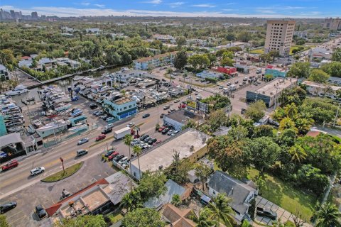 Immobilier commercial à vendre à Miami, Floride № 1959763 - photo 6