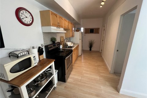 Appartement à louer à Miami, Floride: 2 chambres, 55.74 m2 № 1941767 - photo 2