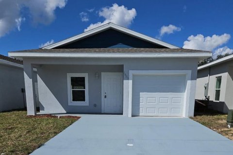 House in Sebring, Florida 3 bedrooms, 123.56 sq.m. № 2379041