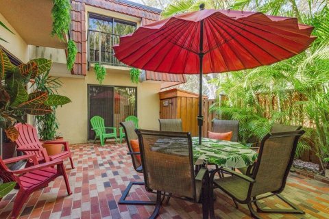 Townhouse in Palm Harbor, Florida 2 bedrooms, 124.86 sq.m. № 2142345 - photo 26