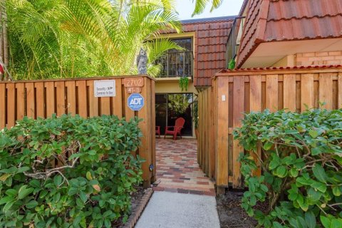 Townhouse in Palm Harbor, Florida 2 bedrooms, 124.86 sq.m. № 2142345