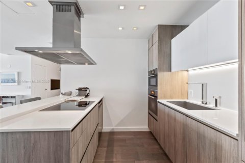 Copropriété à vendre à Key Biscayne, Floride: 2 chambres, 158.21 m2 № 1943209 - photo 16