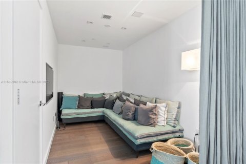 Copropriété à vendre à Key Biscayne, Floride: 2 chambres, 158.21 m2 № 1943209 - photo 11