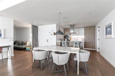 Copropriété à vendre à Key Biscayne, Floride: 2 chambres, 158.21 m2 № 1943209 - photo 10