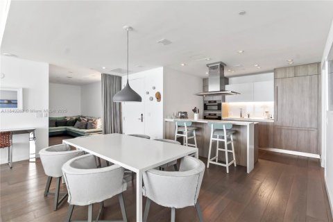 Copropriété à vendre à Key Biscayne, Floride: 2 chambres, 158.21 m2 № 1943209 - photo 8