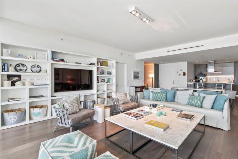 Copropriété à vendre à Key Biscayne, Floride: 2 chambres, 158.21 m2 № 1943209 - photo 6