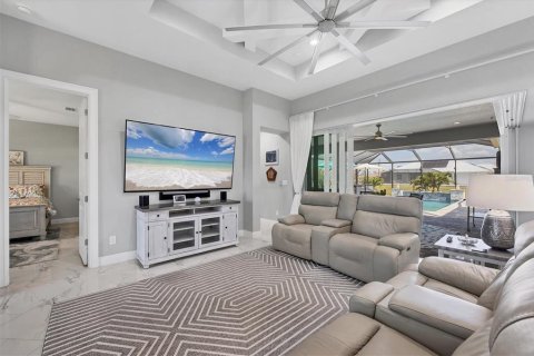 House in Rotonda, Florida 3 bedrooms, 209.96 sq.m. № 1620414 - photo 10