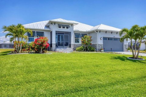 House in Rotonda, Florida 3 bedrooms, 209.96 sq.m. № 1620414 - photo 7