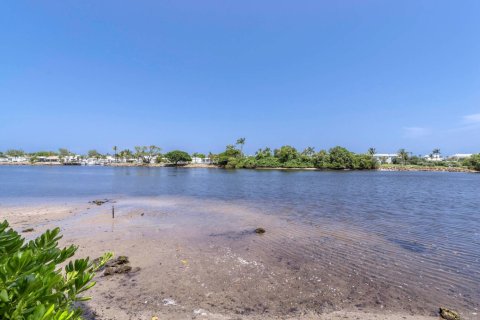 Condo in Boynton Beach, Florida, 2 bedrooms  № 1129039 - photo 1