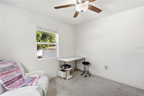 Villa ou maison à vendre à Deltona, Floride: 4 chambres, 140 m2 № 2203006 - photo 29