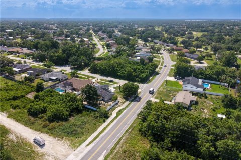 Villa ou maison à vendre à Deltona, Floride: 4 chambres, 140 m2 № 2203006 - photo 3