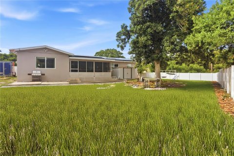 Villa ou maison à vendre à Deltona, Floride: 4 chambres, 140 m2 № 2203006 - photo 9
