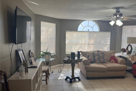 Condo in Kissimmee, Florida, 3 bedrooms № 2225186 - photo 3