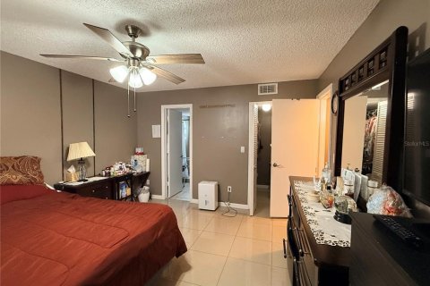 Condo in Kissimmee, Florida, 3 bedrooms № 2225186 - photo 20