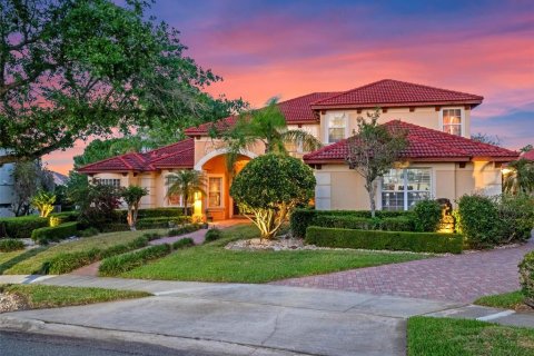 Villa ou maison à vendre à Orlando, Floride: 4 chambres, 334.73 m2 № 1631371 - photo 1